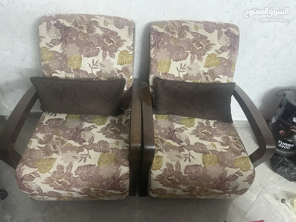 غرفة نوم كاملة + سرير بيبي ابيضّ + طقم كنب