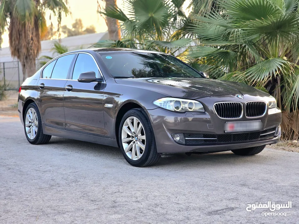 2013 BMW 530i luxury 3.0