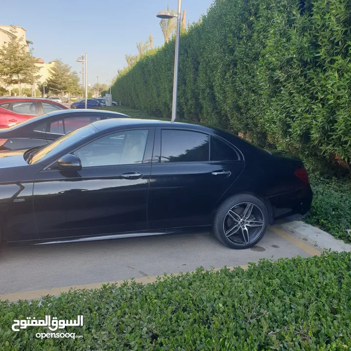 للبيع مرسيدس E350. 2018. حاله نادره جدا  عداد 46 الف km فقط  كامله بدون خربوش  كراسي موموري سماعات