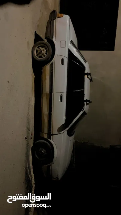 سوبارو عريض 1986