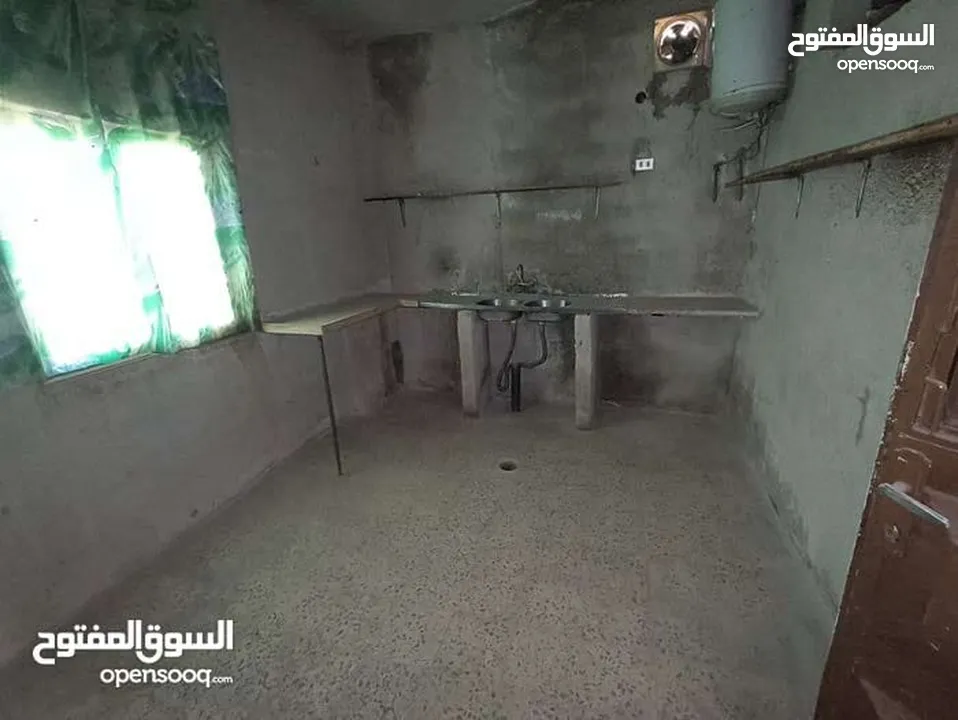 بيت مستقل للبيع في الهاشميه حي الفيحاء
