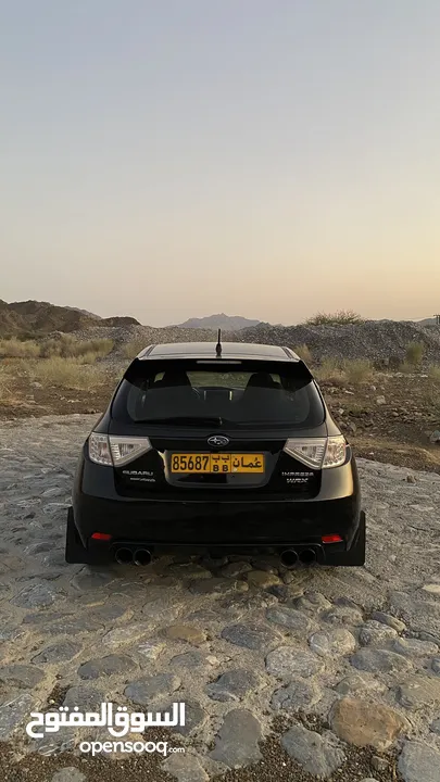 سوبارو wrx هاتشباك