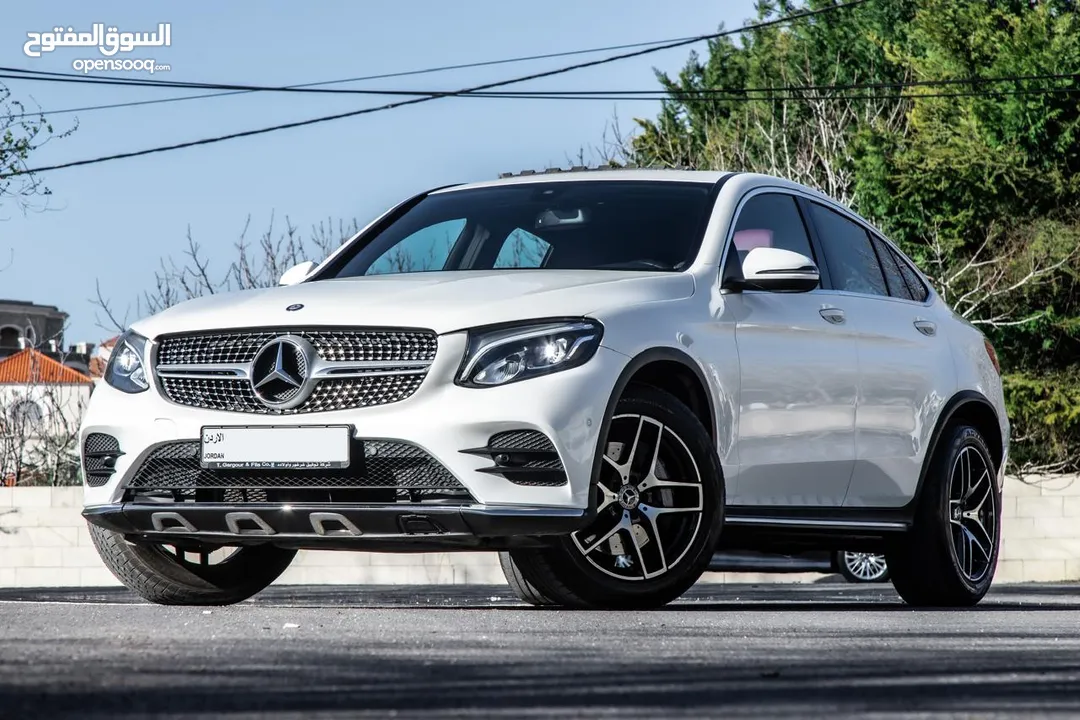 2017 GLC 250 coupe AMG وارد و صيانه الوكاله عداد قليل جدا فحص كامل