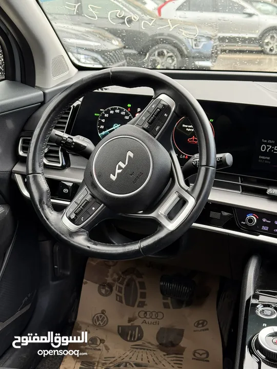 كيا سبورتاج ترخيص 2022 محرك 1600 هايبرد plug in/يقطع على الشحنه 65 كيلو متر