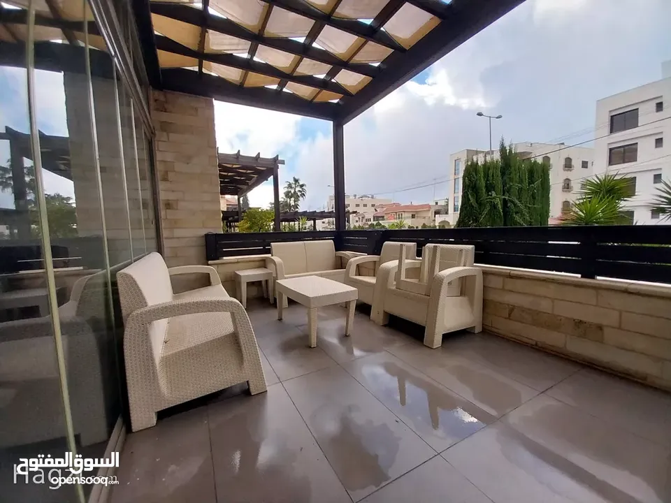 شقة للايجار في دير غبار  ( Property 35832 ) سنوي فقط