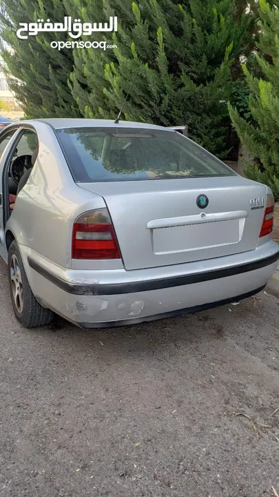 سيارة اسكودا بحالة ممتازة للبيع بداعي السفر