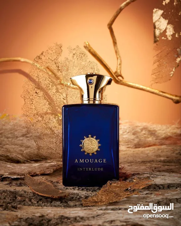 عطر امواج  ((AMOUAGE)) 100 مل  عطر أمواج الاصلي انترلود من العائلة الخشبية ذو رائحة قوية دافئة وغامض