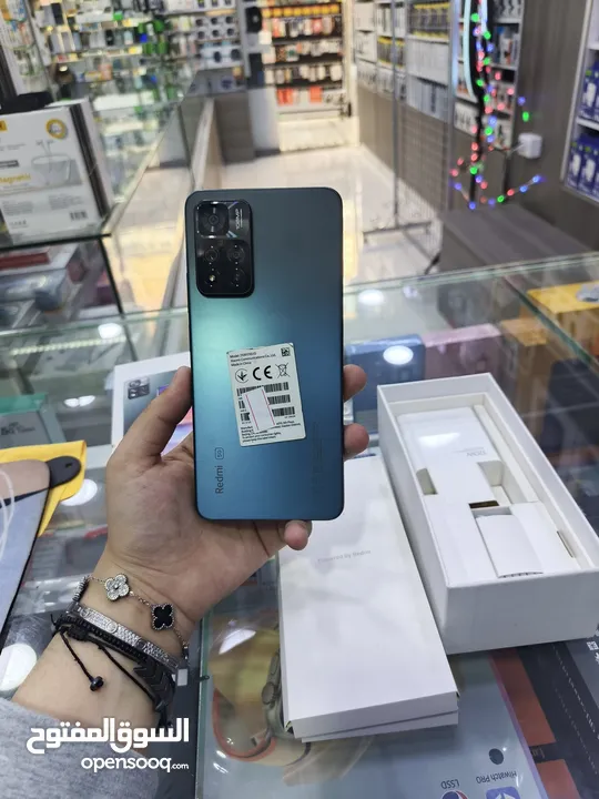 جهاز القوي NOT 11 PRO PLAS 5G معه شاحنو الاصلي 120W والكرتونه جيجا 256 رام 16 متوفر توصيل