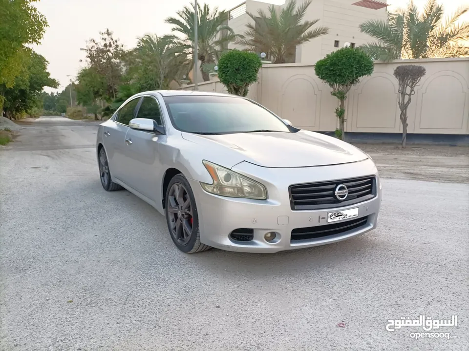 Nissan Maxima 2012