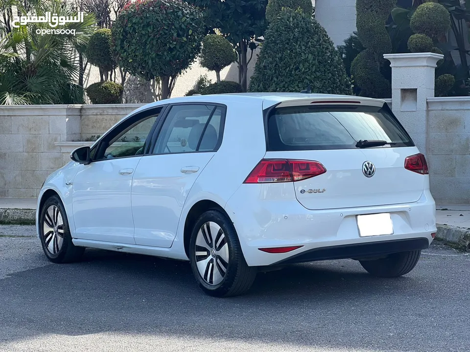 E-Golf 2015 premium clean title