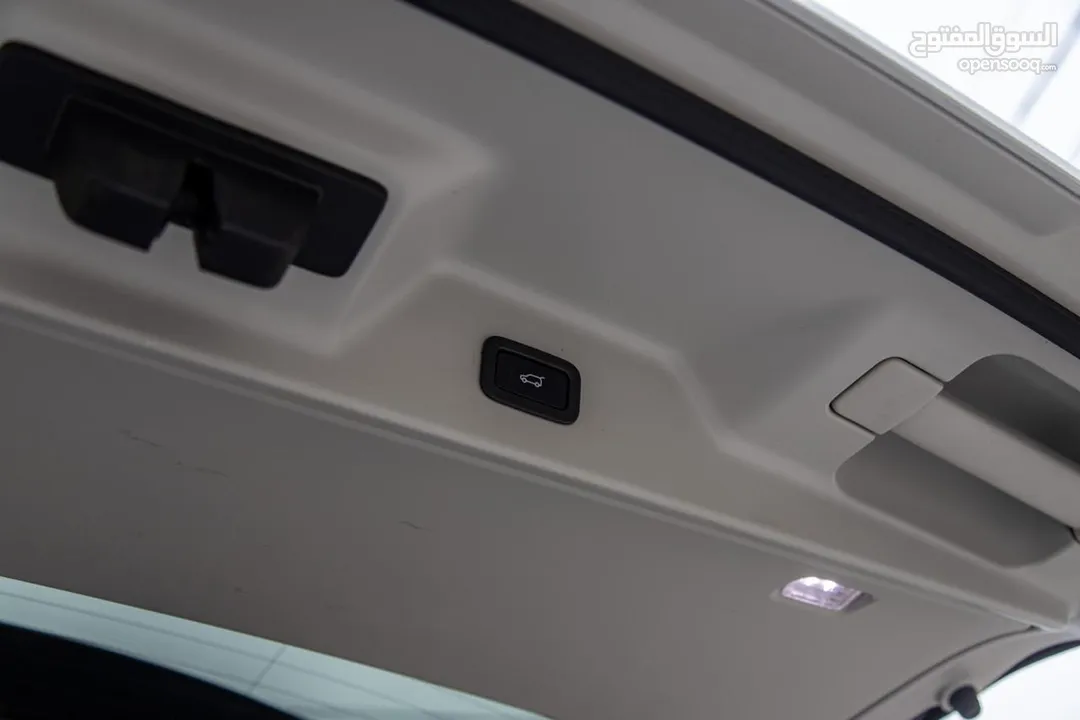 2019 Range Rover vogueرينج روفر فوج 2019 شاشات خلفيه اعلى صنف و مرشات كهرباء و 5 كاميرات عداد قليل