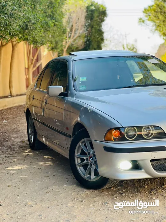 BMW e39 520i