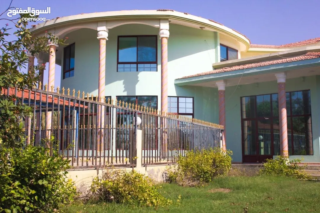 استراحة (جِنان البلة) للايجار اليومي او لإقامة الاعراس ( ولاية بركاء)Villa Farmho