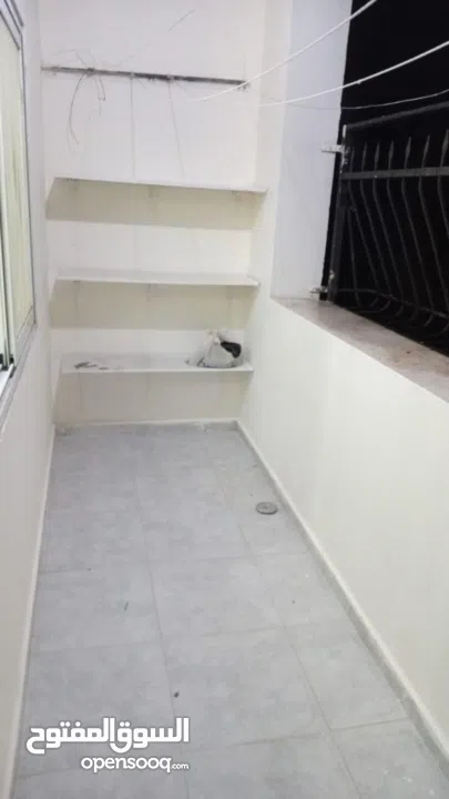 شقه للايجار لعائله  او اخ واخ