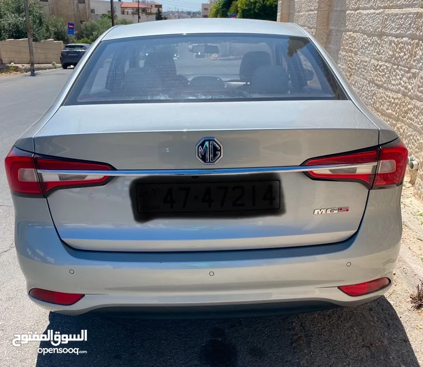 سيارة MG 5، لون سلڤر، فحص كامل، وارد الشركة، كفالة الشركة، بنزين اقتصادية جدا