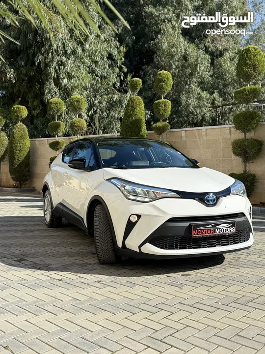 تويوتا C-HR ترخيص 2022 محرك 1800 هايبرد حصان 170