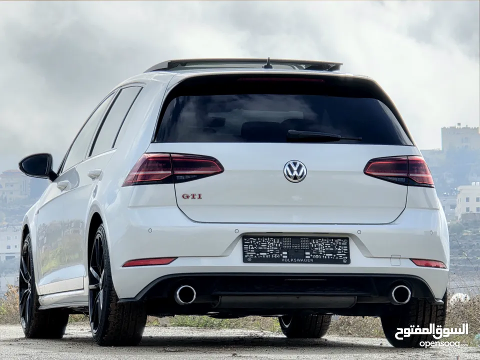 جولف GTI  2019 فل الفل سياره شبابيه