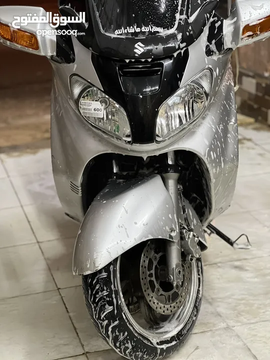 اسكوتر suzuki burgman 650cc