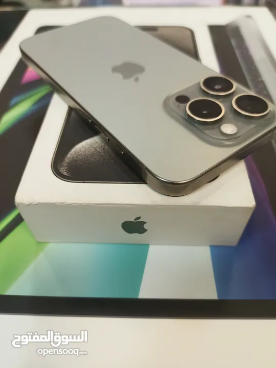 iphone 15 pro 256 GB بطاريه 99%  وارد شرق اوسط ( كفاله مطووله)