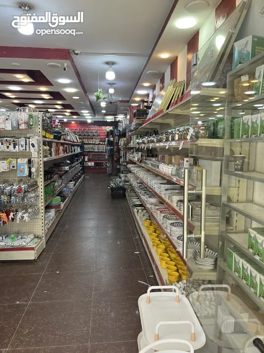 محل أدوات منزلية طابقين للبيع بمساحة 407 متر