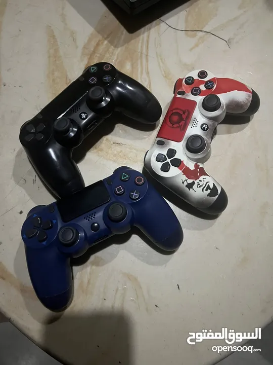 ايادي اصليةةة وكوبي بحالة الوكالة عالفحصص وكفالة شهر  للبيع ( متوفر عروض على الصيانه)Control ps4
