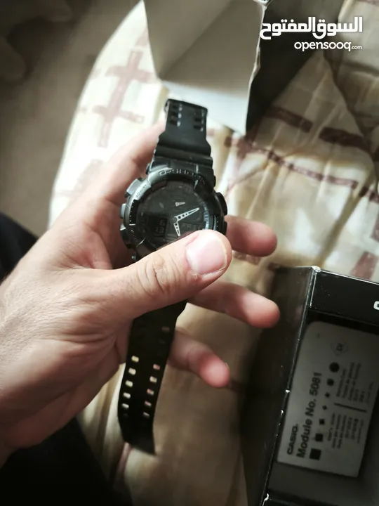 ساعة جي شوك بحاله جيده black edition GA100