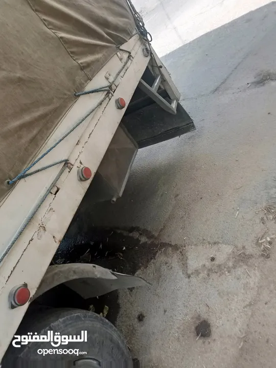 البي 813لبيع