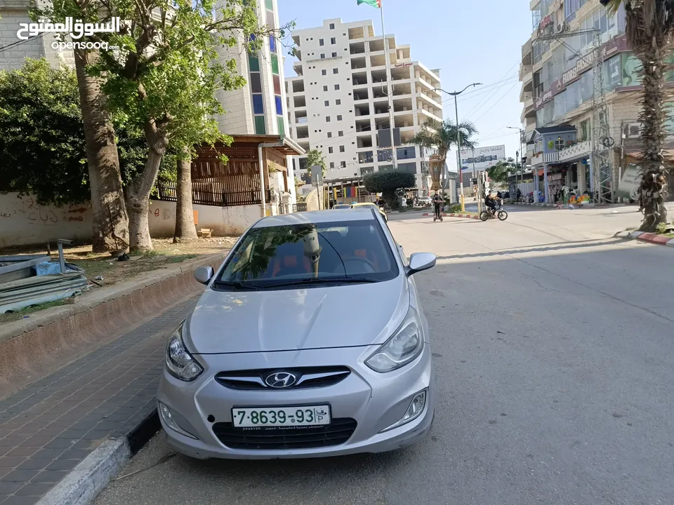 هونداي اكسنت ديزل 2015 جير عادي بسعر حرق 39000 البدل وارد اصل برايفت