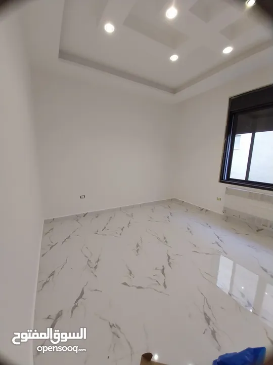 ام السماق 210م بسعر مغري