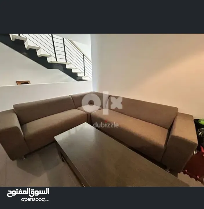 Big couch (scratch damage)