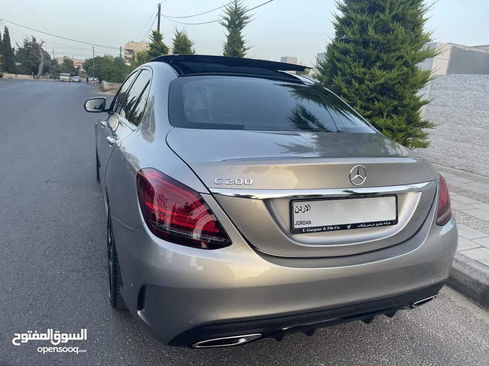 Mercedes C200 2019-Mojave Silver- Night package