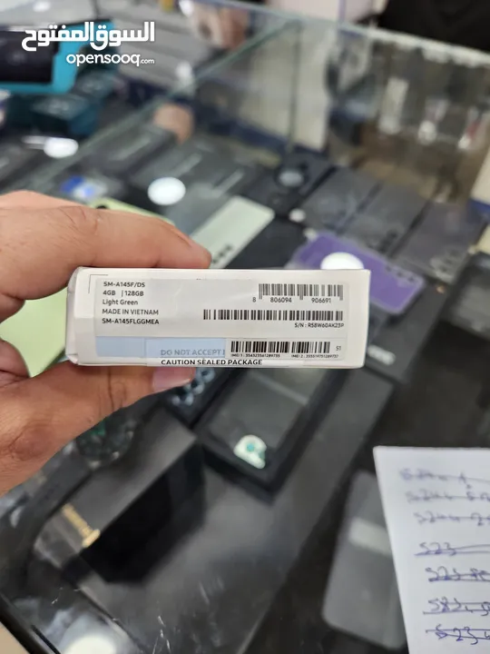 Samsung A14 128 GB بحالة ممتازة جدا
