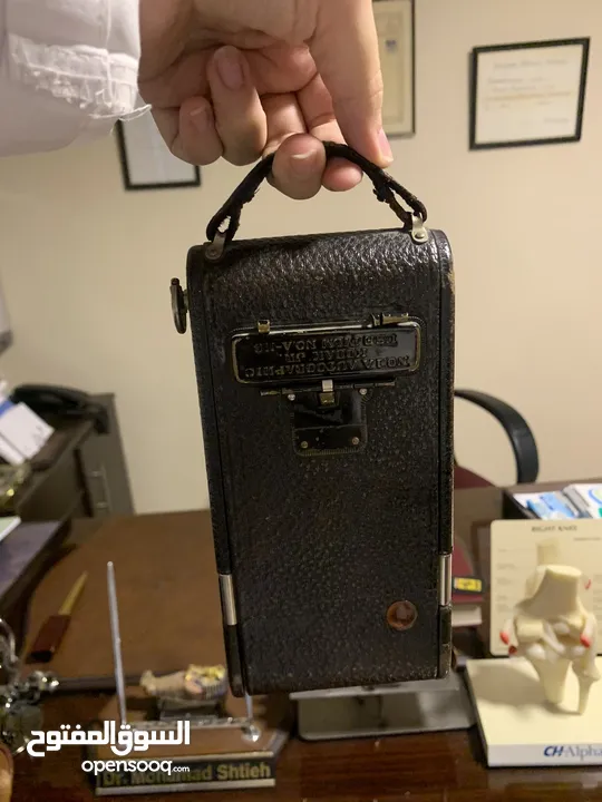 1913 kodak camera with the bag