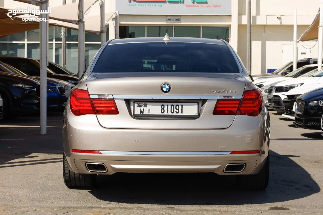 Bmw 740 full options gcc