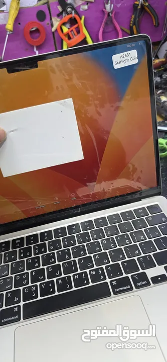 شاشة ماك بوك macbook screen