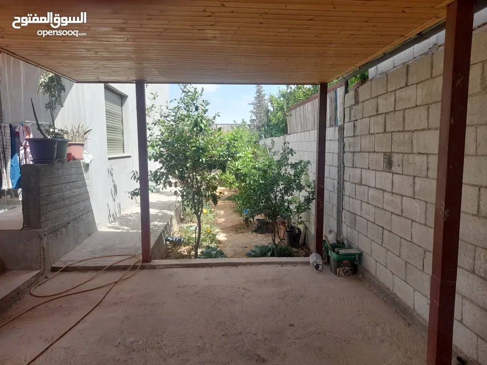 بيت للبيع مساحة الارض، الضليل 500 متر على شارعين ..