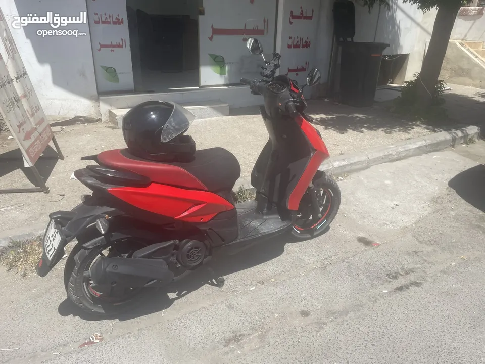 سكوتر ابريليا للبيع بسعر حرق