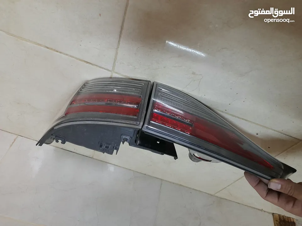 اضوية لكزس ct200 h  بحال الجديد وشانجان وتوسان