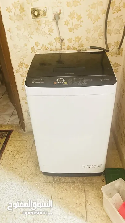 يوجد طقمين كنب للبيع مع الغساله شبه جديده لايوجد توصيل ملاحظة وأخد موجد بي حي نزال والثاني  ض الرشيد