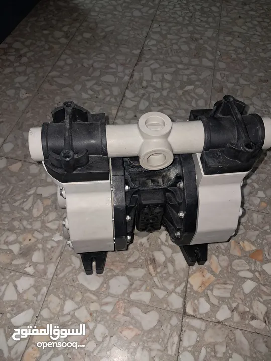 مضخة ماء جديدة وماتورات مع جير مستعمل