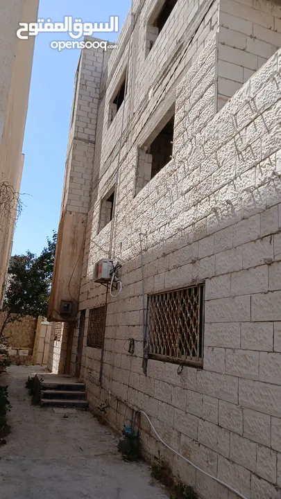 بيت مستقل للبيع