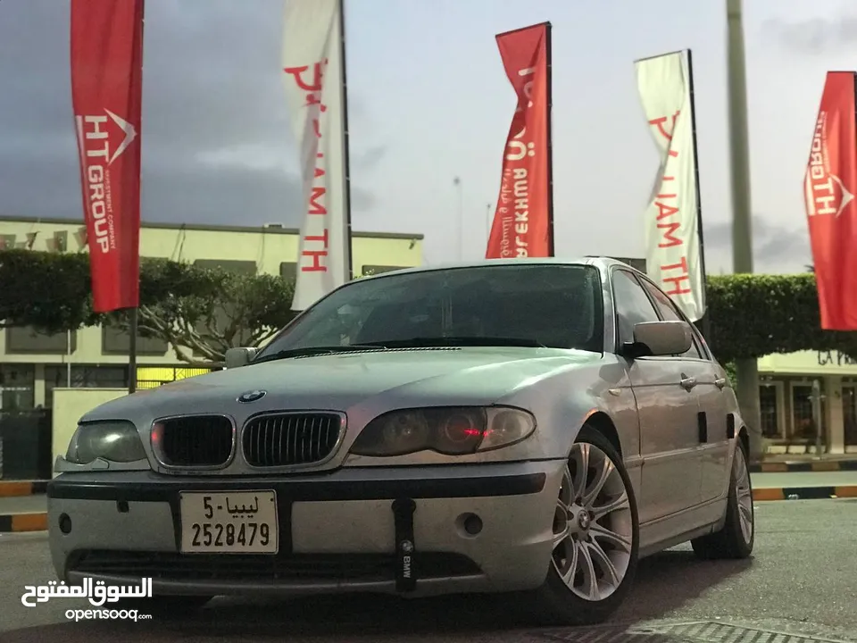 BMW 330i.. مديل 2001