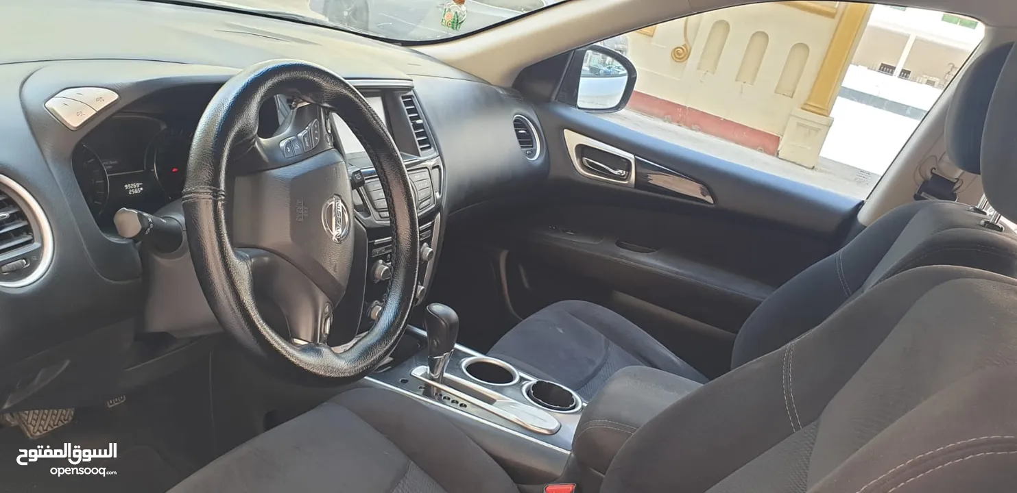 Nissan Pathfinder 2014