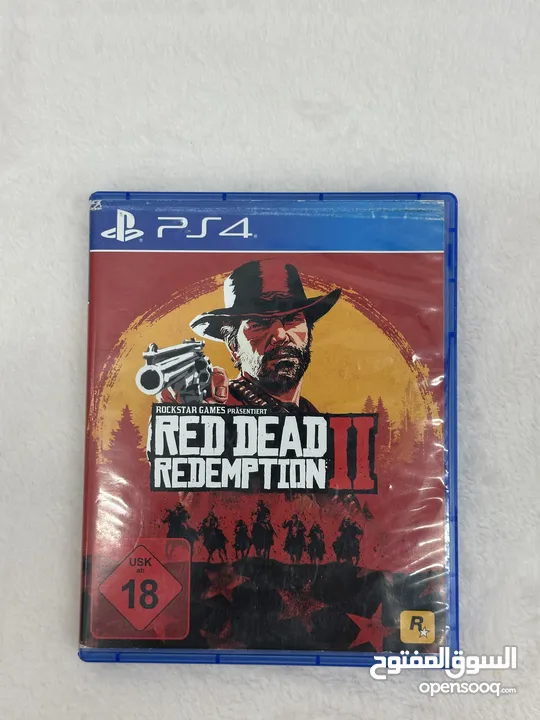 بلايستيشن 4 "1تيرا" بكرتونته مع اربع العاب PS4 “1T”and four games