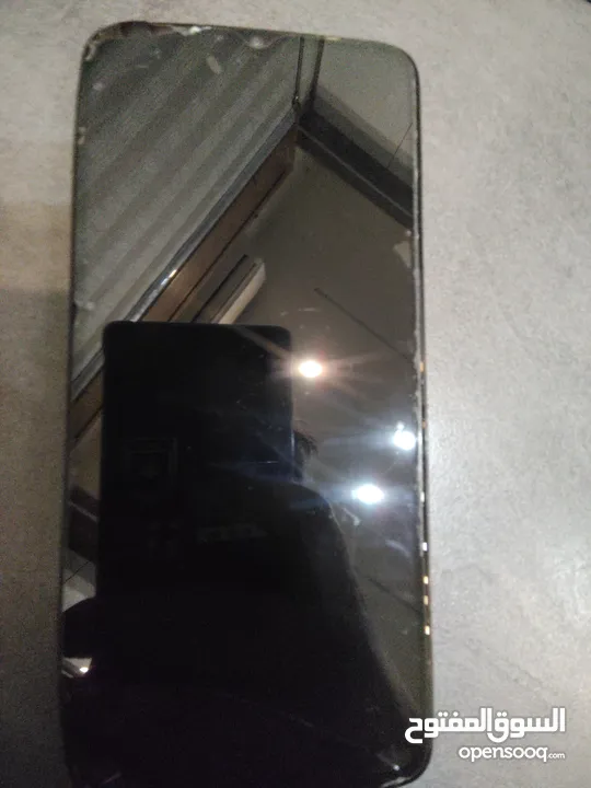 هاتف infnixe smart 7 سعت تخزين 64 GB نظيف جدا بسعر مغري + كرتونة و شاحن