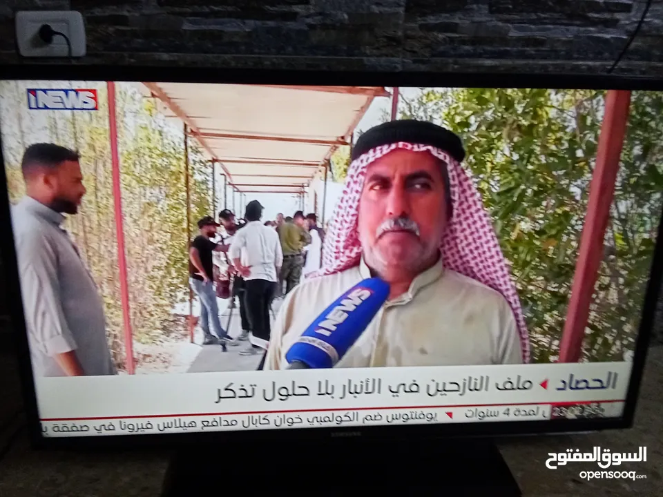 شاشه سامسونج فل hd استخدام بسيط جدا للبيع لا يوجد فيها اي نوع من المشاكل للبيع سامسونج