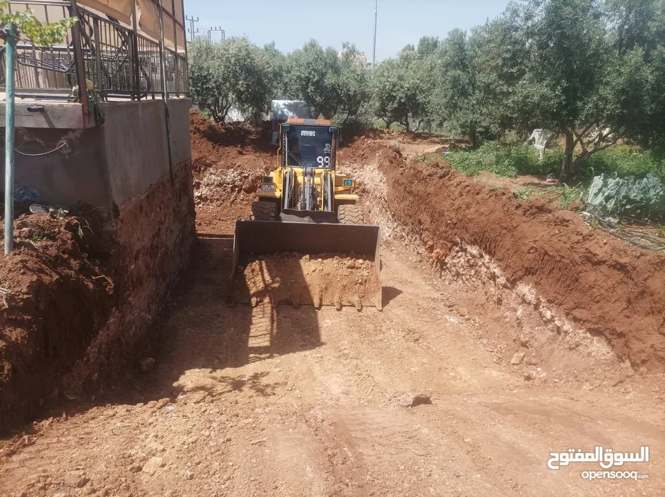 تاجير معدات الإنشائية جرافات كبيره وصغيره تاجير حفار جنزير تاجير حفار GCB جي سي بي تاجير قلابات