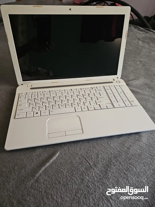 toshiba satellite   لاب توب