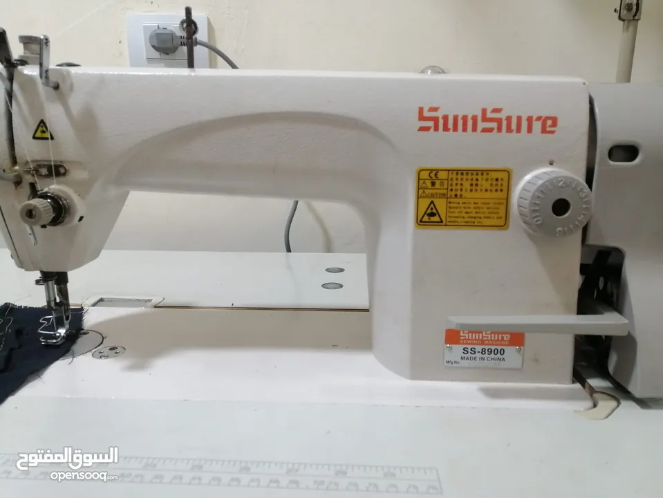 للبيع ماكينة خياطة صناعية SunSure SS-8900 بحالة الوكاله ممتازة لا تحتاج لاي صيانه