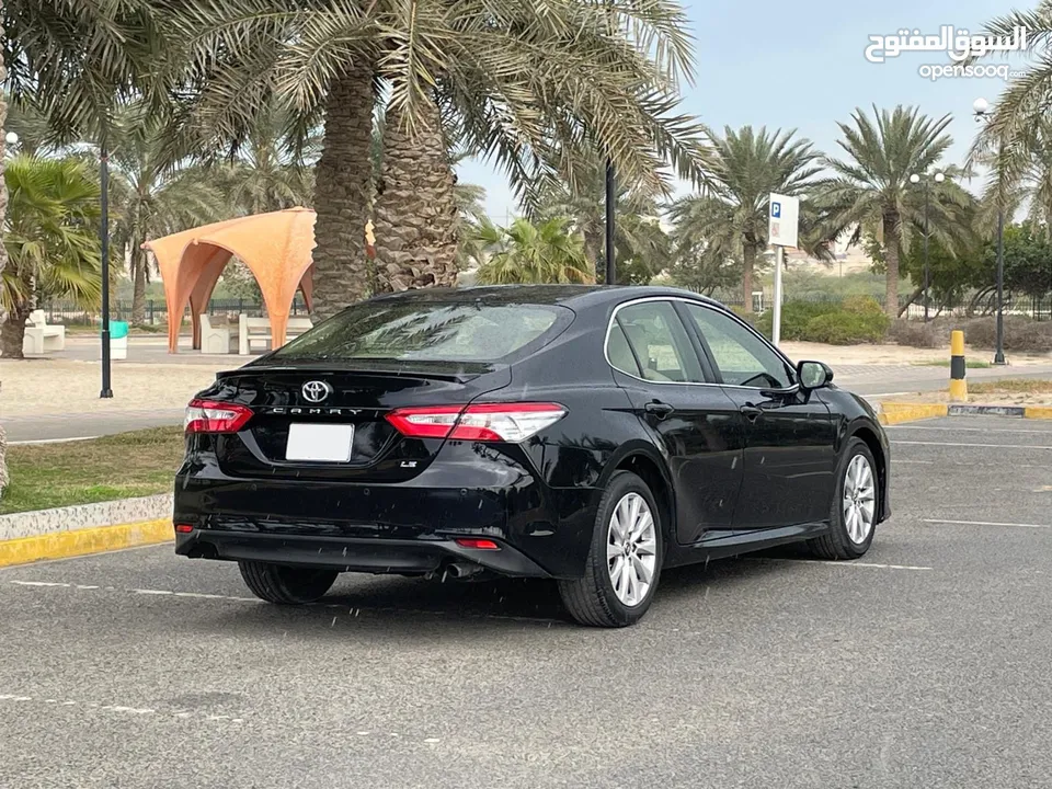 TOYOTA CAMRY LE MODEL : 2019